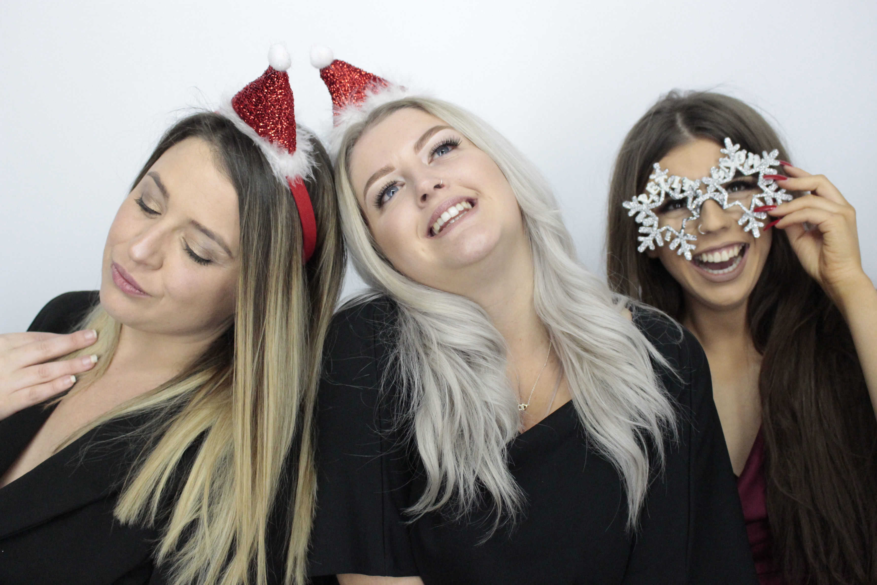 Fittleworth Medical Christmas Party | View more photos from the event at gallery.myphotoboothexperience.co.uk/u/MyPhotoBoothExperienceLtd/Fittleworth-Medical-Christmas-Party